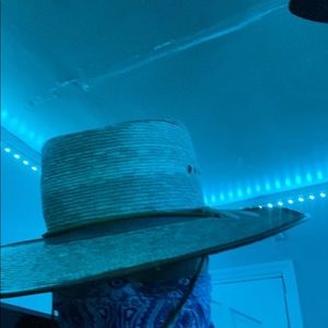 Meet your Posher, Billy